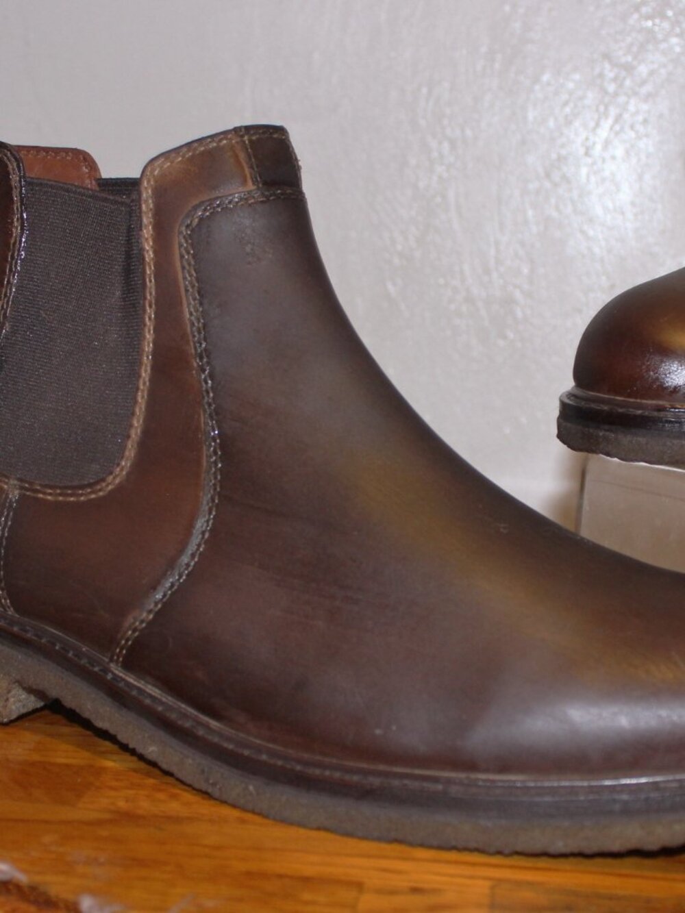 $228 COLE HAAN Sheepskin Memory Foam Chelsea Boot Slip Ons Made in India 10 LkNw - Picture 4 of 8